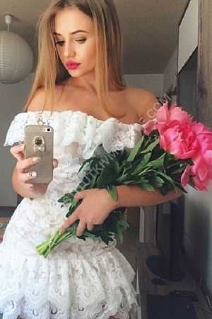 Ника, метро Коломенская