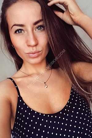 Ира, метро Бульвар Адмирала Ушакова