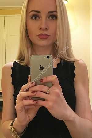 Лена, метро Сходненская