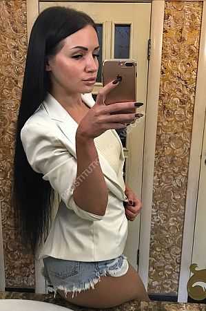 Яна, метро Варшавская