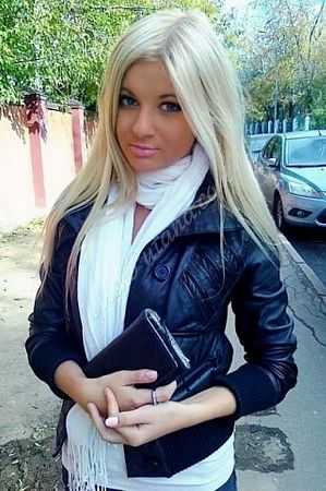 Лена, метро Площадь Гагарина