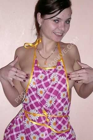 Марина, метро Комсомольская