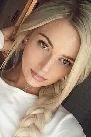 Катюша, метро Маяковская