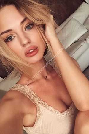 Аня, метро Кожуховская