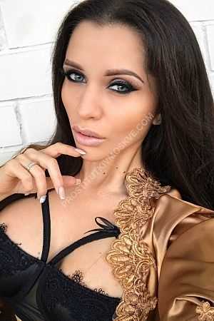 Диана, метро Краснопресненская