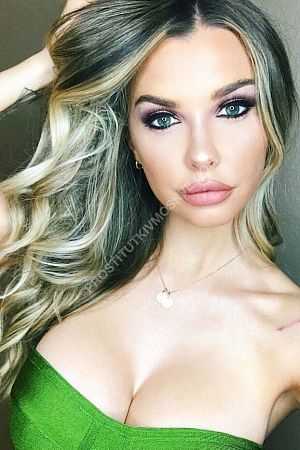 Алина, метро Багратионовская