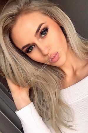 лена, метро Авиамоторная