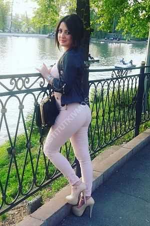 Оля, метро Площадь Гагарина