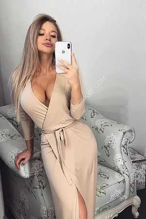 Алина, метро Тушинская