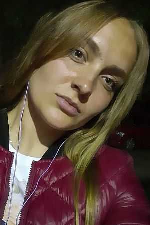 Кристи, метро Воробьёвы горы