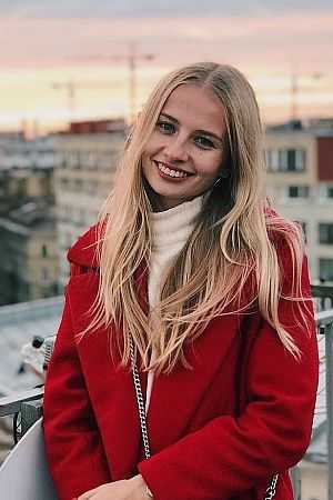 Ника, метро Фили