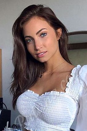 Полина, метро Арбатская