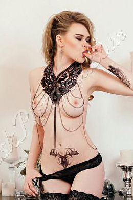 Юлия, метро ЦСКА