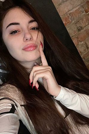 Яна, метро Алексеевская