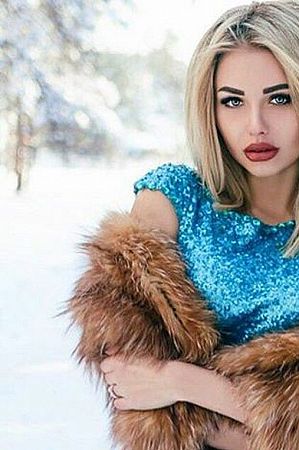 Лина, метро Сходненская
