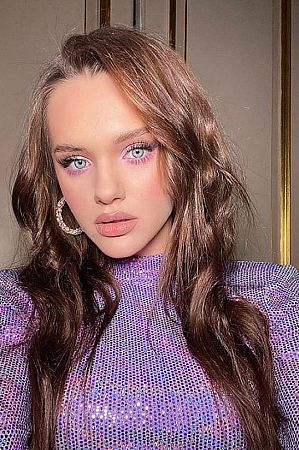 Лена, метро Беговая