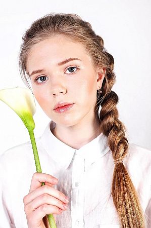 Лена, метро Новоясеневская