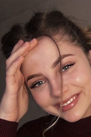 Катерина, метро Славянский бульвар