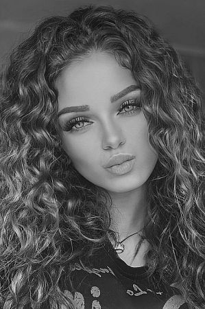 Анна, метро Фонвизинская