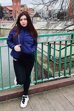 Лена, метро Павелецкая