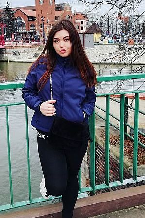 Анна, метро Строгино