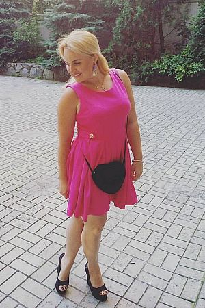 Анна, метро Автозаводская