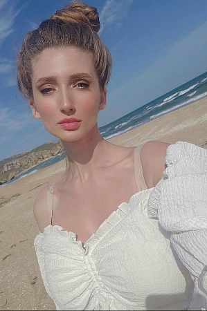 Лена, метро Новокосино