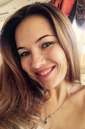 Лена, метро Киевская
