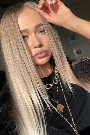 Саша, метро Чеховская