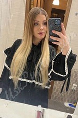 Марина, метро Парк культуры