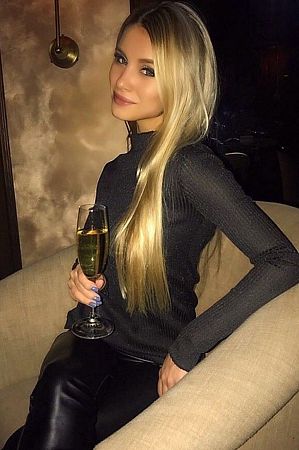 Таня, метро Новогиреево